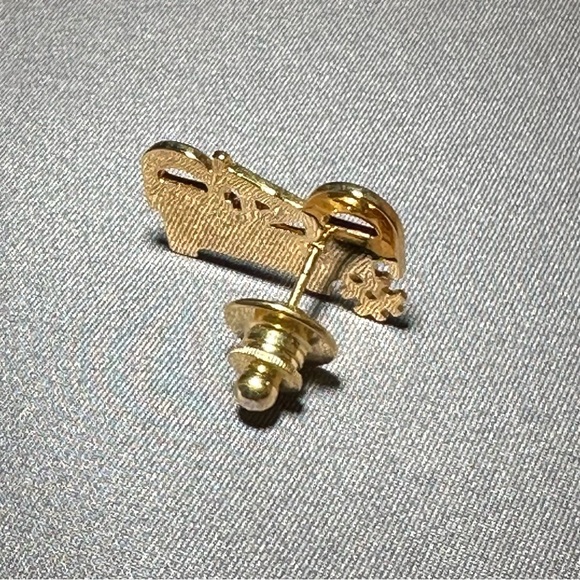 # 1 Dad Pin - Picture 3 of 4